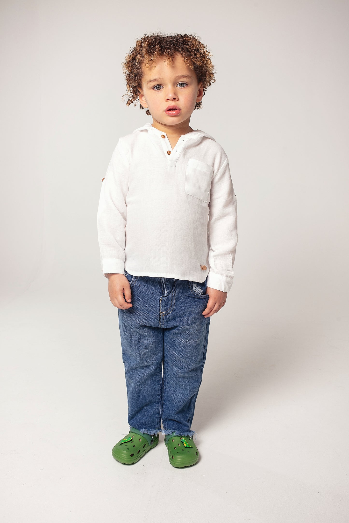 white sleek t-shirt
